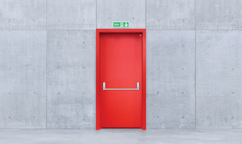 Acil çıkış kapısı nasıl olmalı?